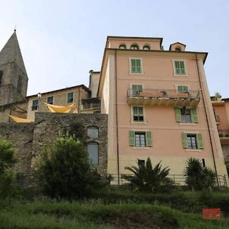 La Casa Rosa Bed and Breakfast Pigna Buitenkant foto
