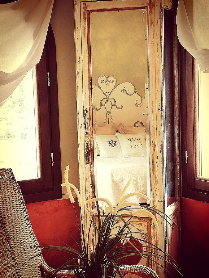La Casa Rosa Bed and Breakfast Pigna Buitenkant foto