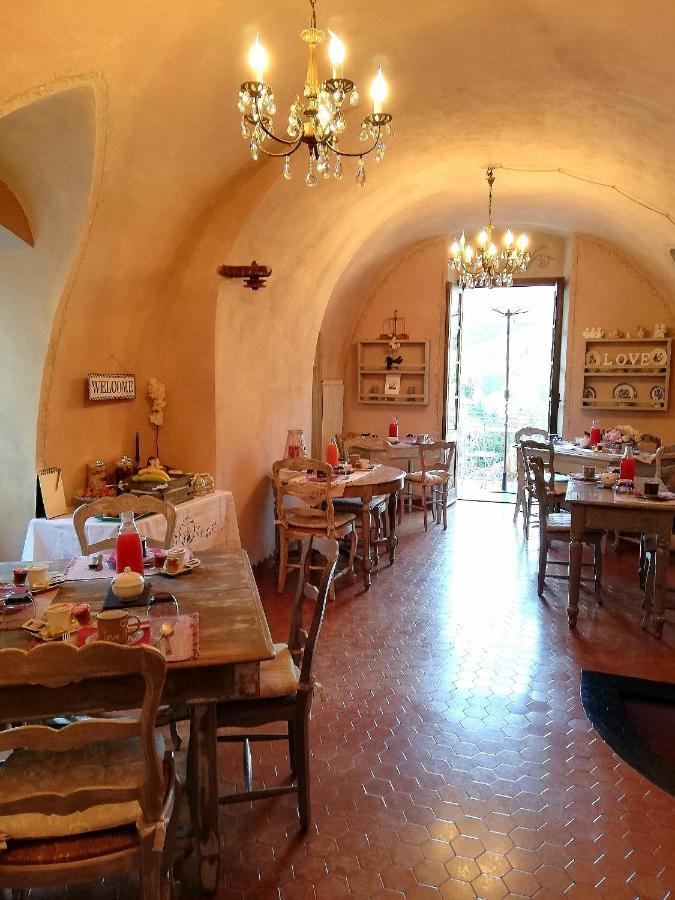 La Casa Rosa Bed and Breakfast Pigna Buitenkant foto