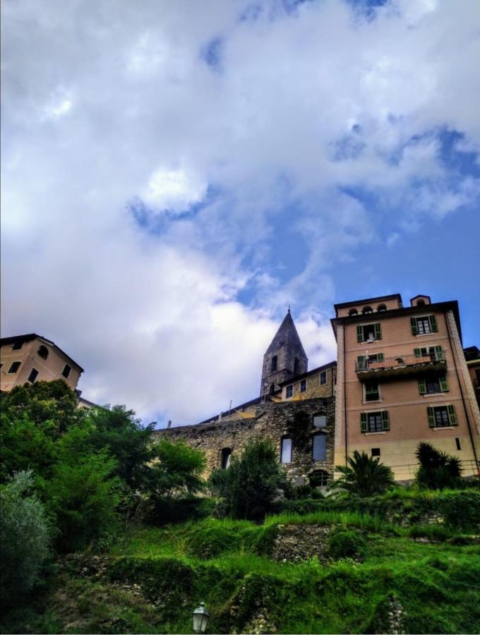 La Casa Rosa Bed and Breakfast Pigna Buitenkant foto