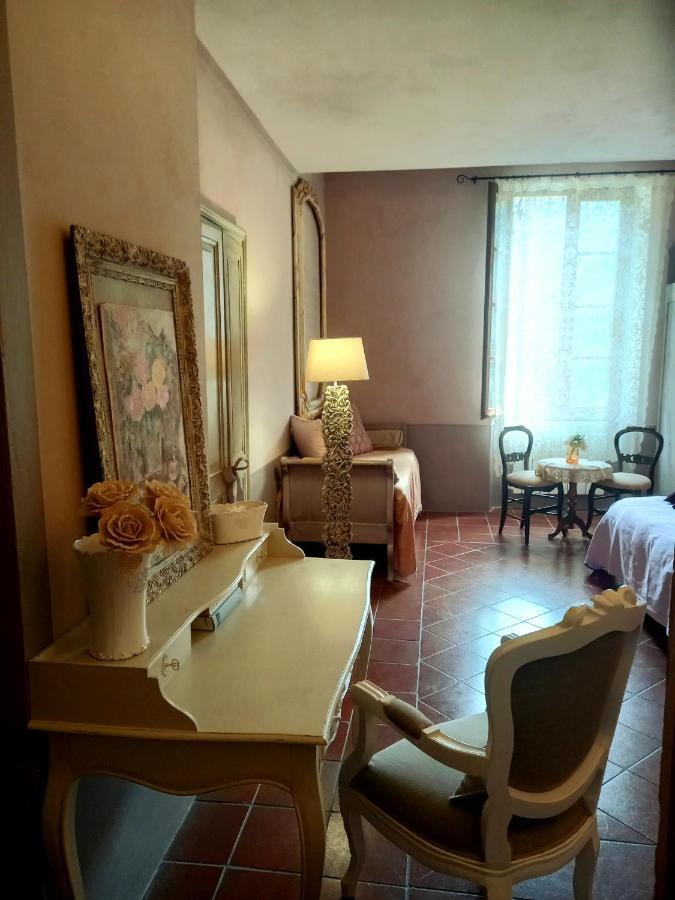 La Casa Rosa Bed and Breakfast Pigna Buitenkant foto