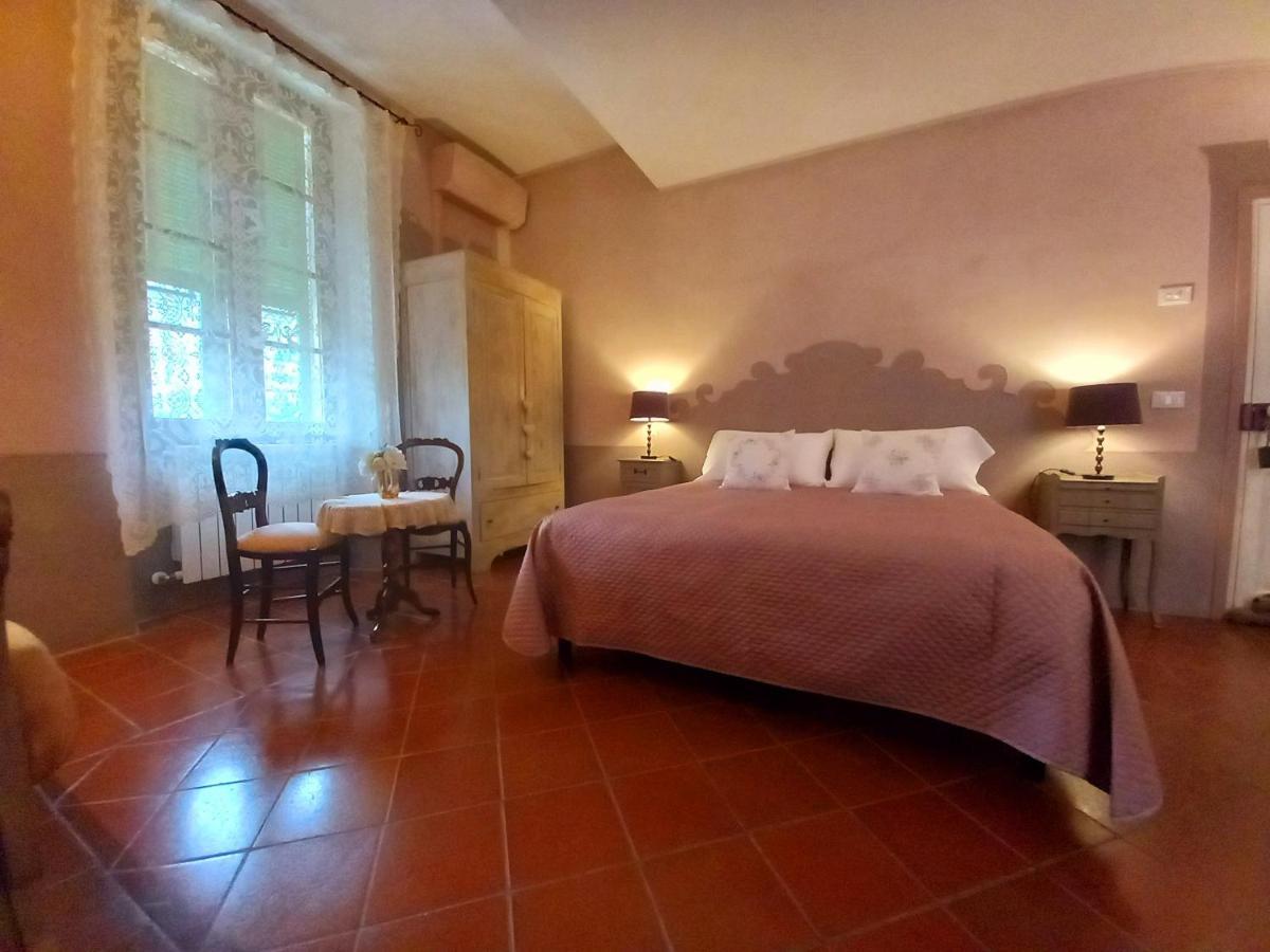La Casa Rosa Bed and Breakfast Pigna Buitenkant foto