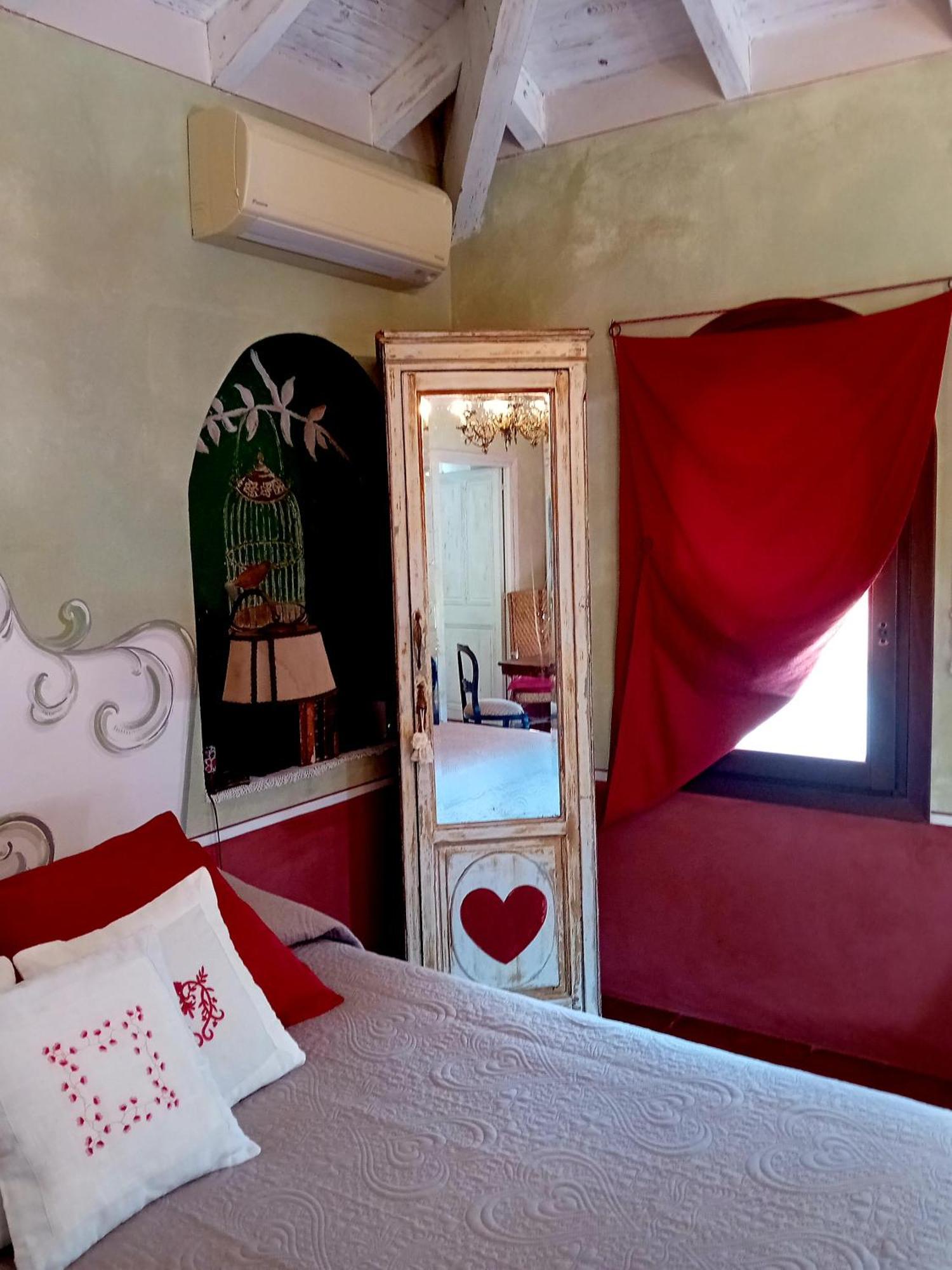 La Casa Rosa Bed and Breakfast Pigna Buitenkant foto