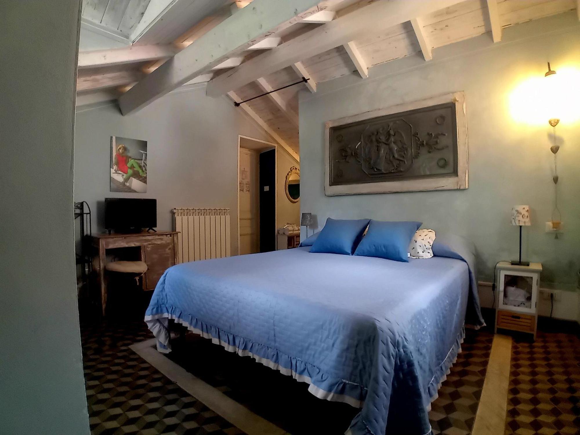 La Casa Rosa Bed and Breakfast Pigna Buitenkant foto