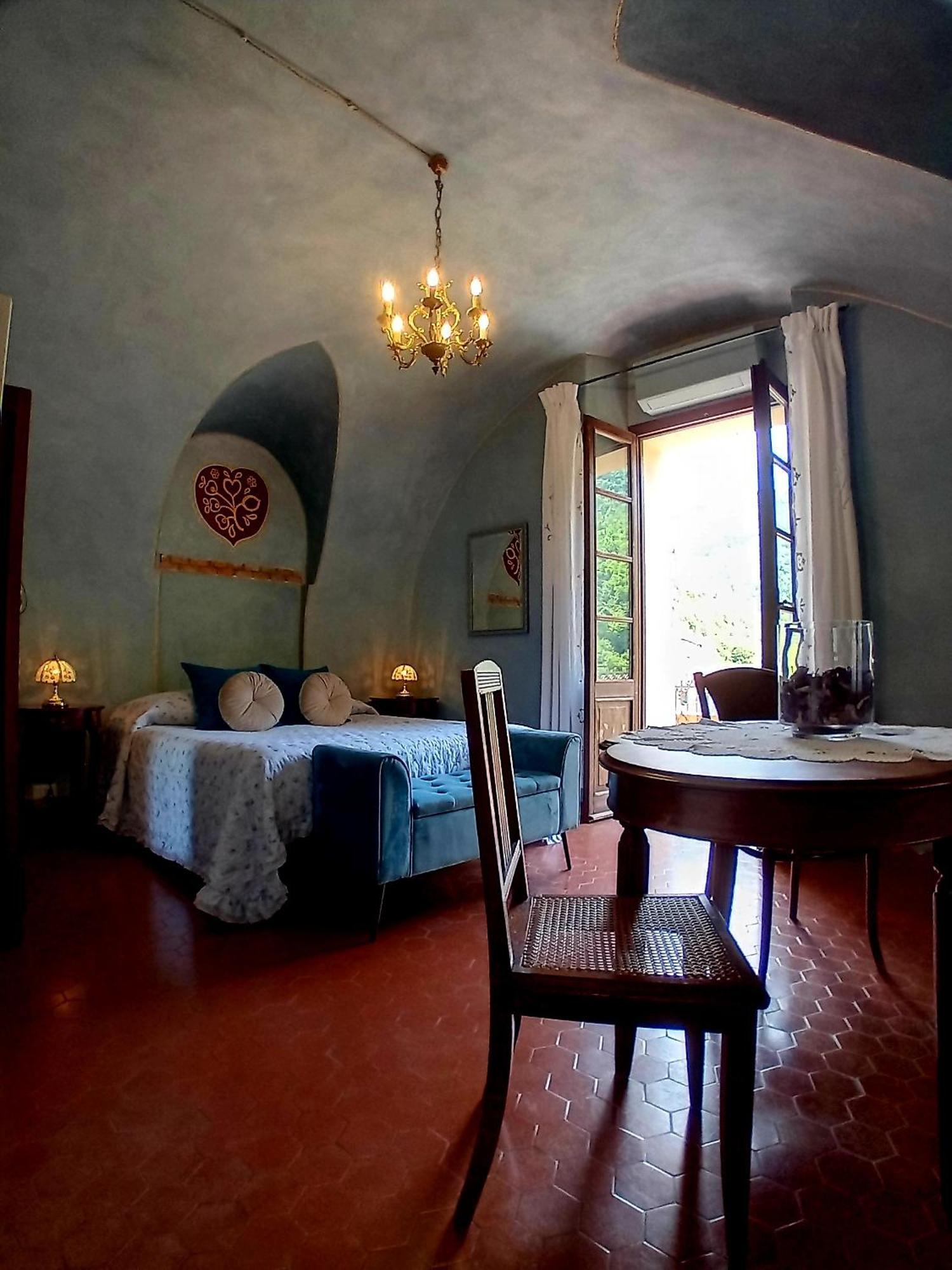 La Casa Rosa Bed and Breakfast Pigna Buitenkant foto